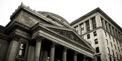 5 Ways Mid-Tier Banks Can Compete with Large Banks